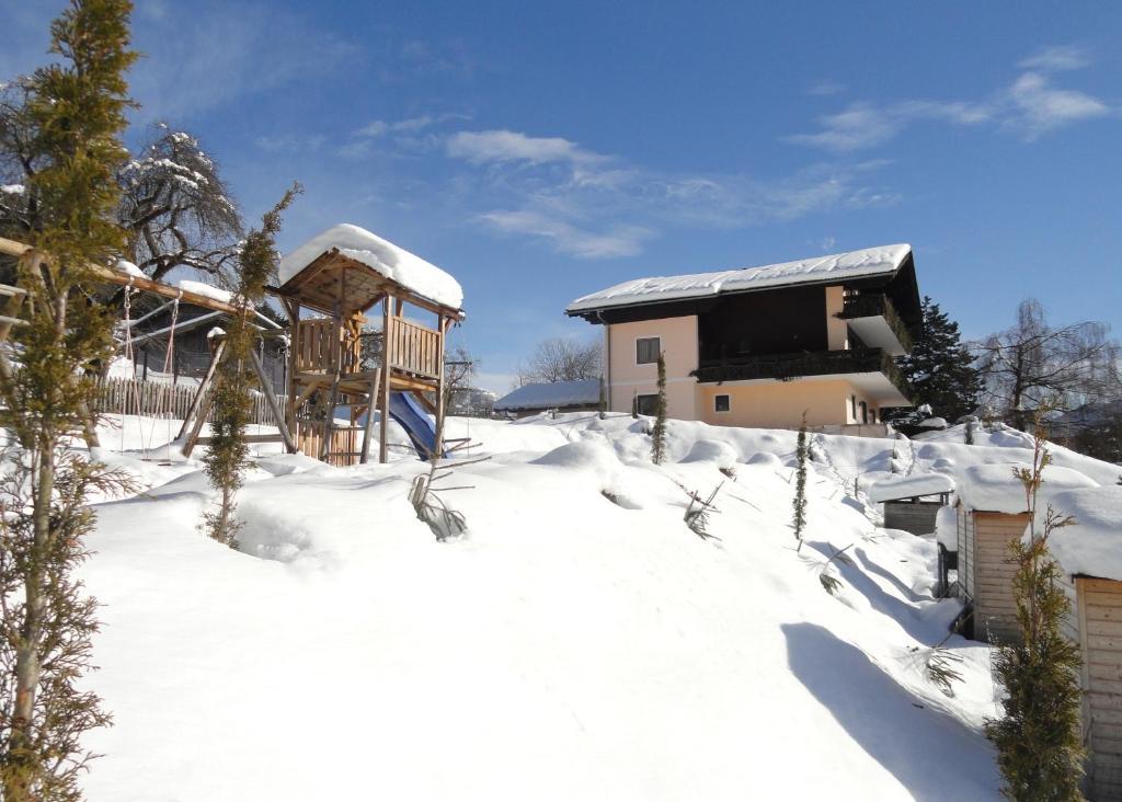 Landhaus Bonaventura Милщат Екстериор снимка